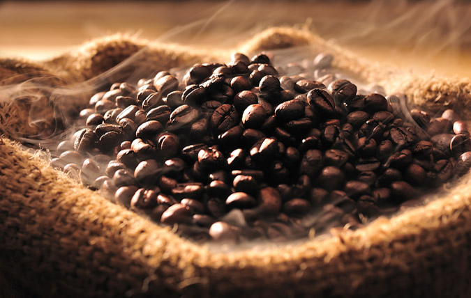 kaffebönor i en säck